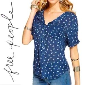 FREE PEOPLE BLUE WHITE COLLARED BUTTON DOWN BLOUSE FLORAL